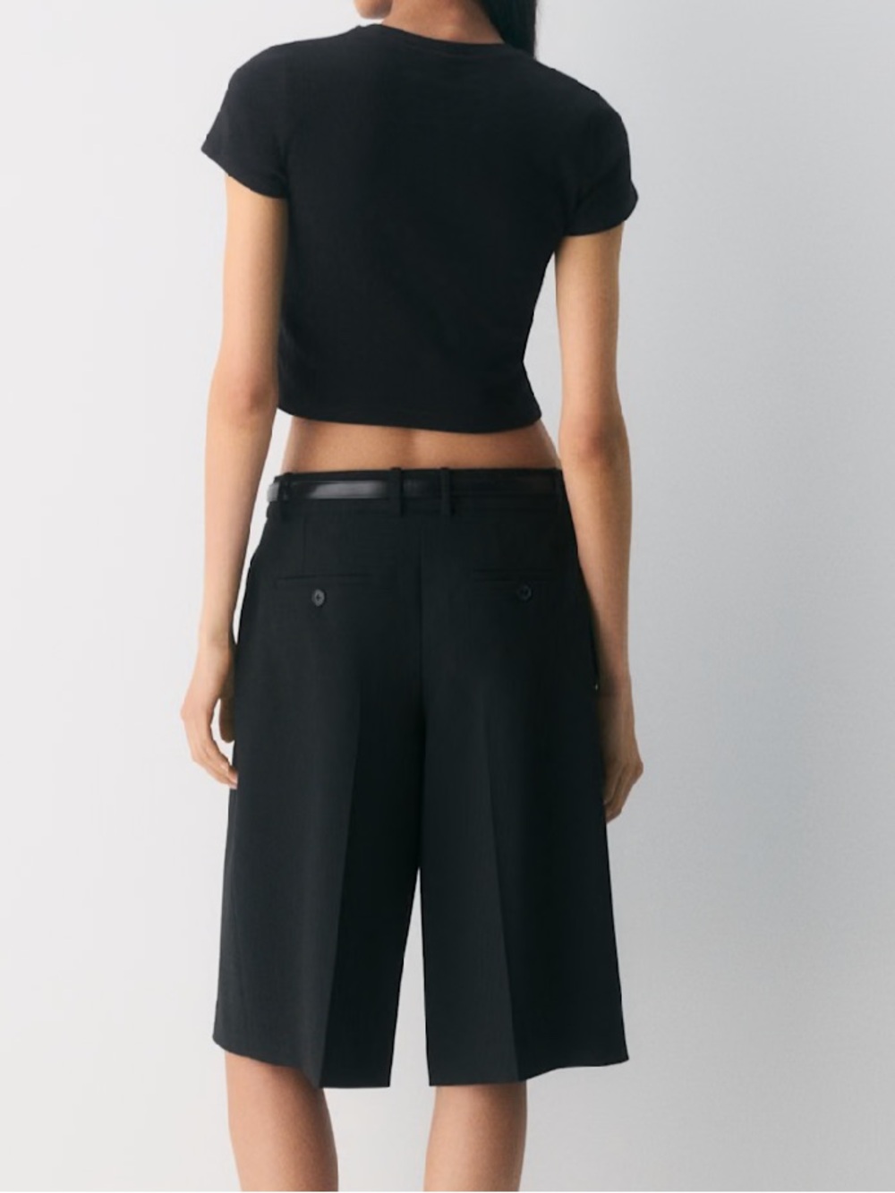 Aritzia Black HomeStretch™ Rib Tune Waist T-Shirt 5025 - Picture 6 of 8